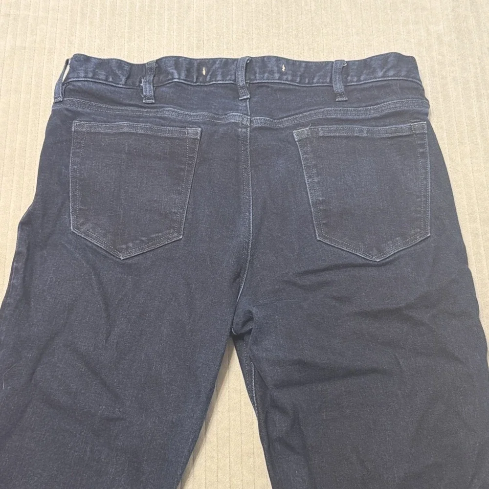 Banana Republic Jeans Mens 38x30 fits(36x28) tapered Dark Wash Stretch Preppy